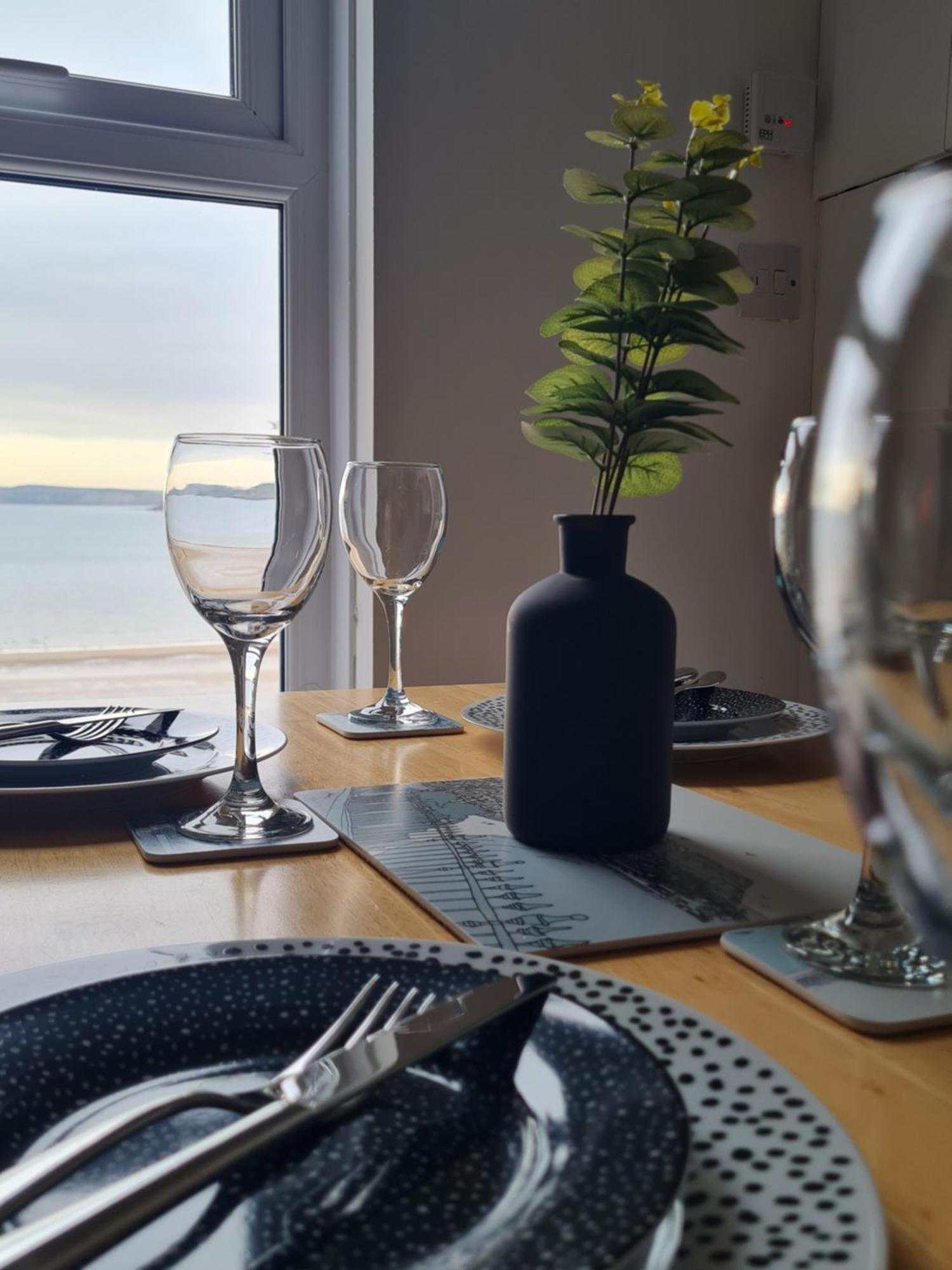 Yorkshire Rose - 2 Bed Apartment Sleeps 6 스카버러 외부 사진